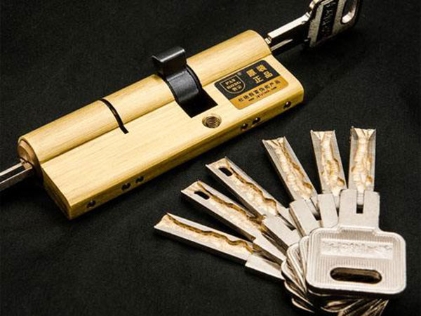 天津附近汽車開鎖服務(wù)